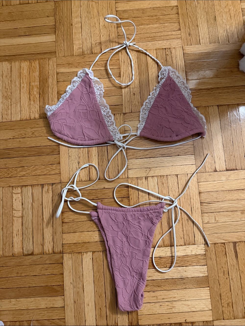 Floral Lace-Trim Triangle Bikini Set in Mauve Pink
